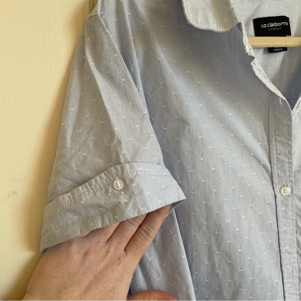 Liz Claiborne Career Women’s Short Sleeve Button-Down Shirt - NWOT - size XL - Picture 4 of 8